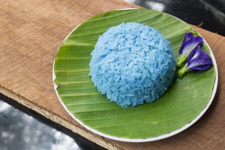 Blue rice. Голубой рис. Синий тайский рис. Экстракт голубого риса. Рис в синих прозрачных пачках.