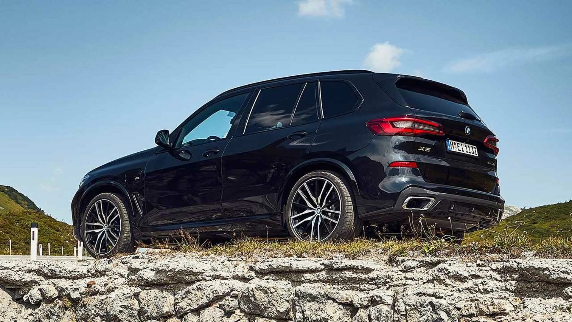 Джип бмв х5. Бмв х5 объем. Бмв х5 объем. Bmw x5m 2017. Bmw x5 restyling.