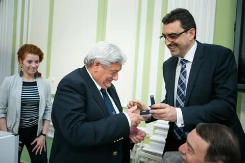 Награждение молодых