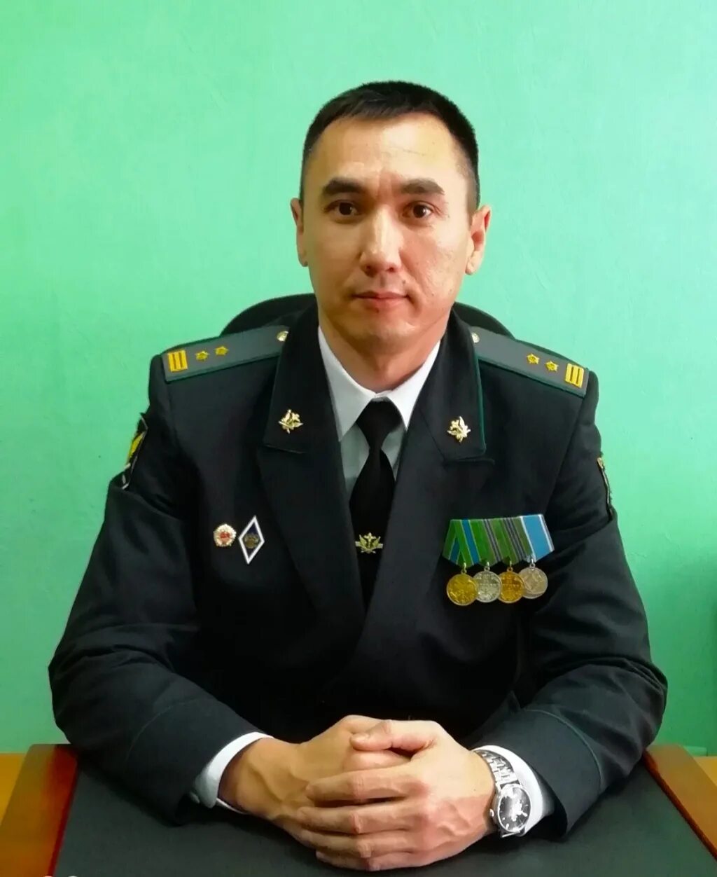 Судебные приставы матросова 57 график работы Экс-главу дзержинского отдела судебных приставов осудили на 7,5 лет за взятки ба