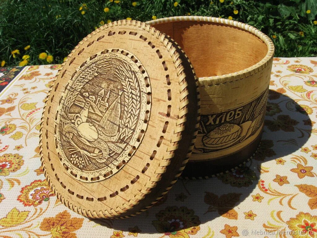 Изделия из бересты. Изделия из бересты огэ. Хлебница, сухарница береста 45. Кружечка берестяная. Золотая береста асино 2022.