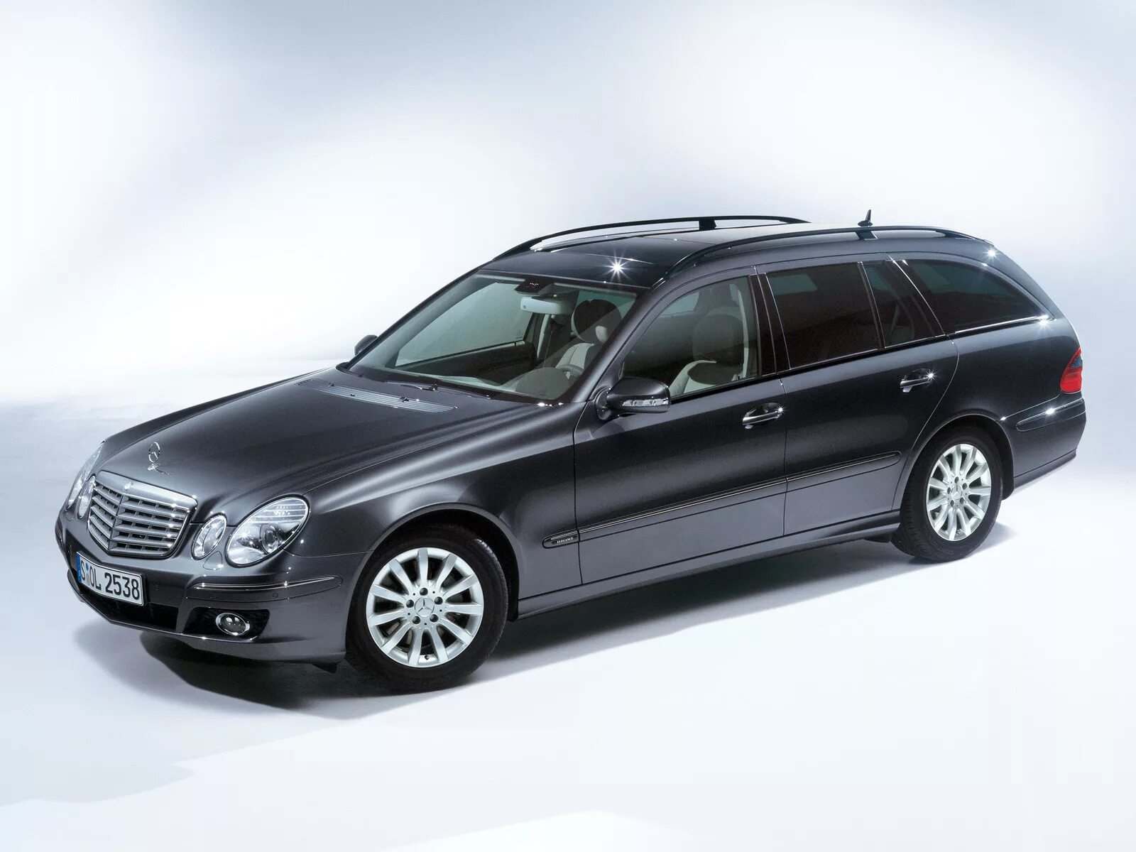 Авито машины универсал. Мерседес Бенц w211 s211 универсал. Mercedes-Benz e-class w211 универсал. E211 Mercedes универсал. Мерседес 211 универсал.