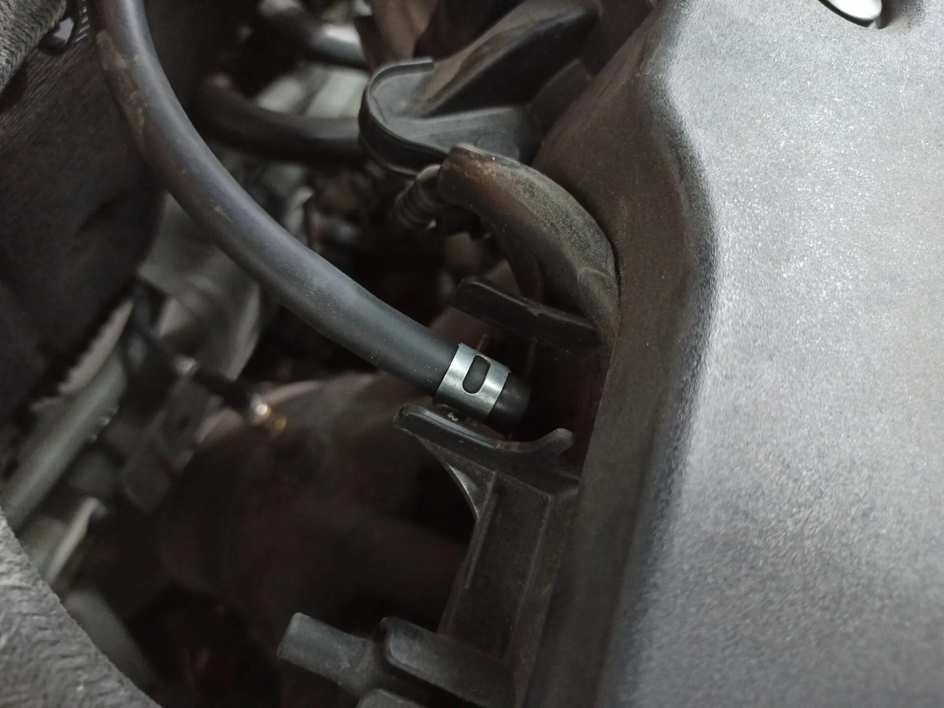 Доработка картерных газов приора. Система вентиляции картера 2170. Вентиляция картерных газов приора 16 клапанов. Малая вентиляция картерных газов приора. Клапан картерных газов приора.