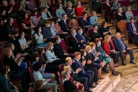 Преподаватель детской школы искусств