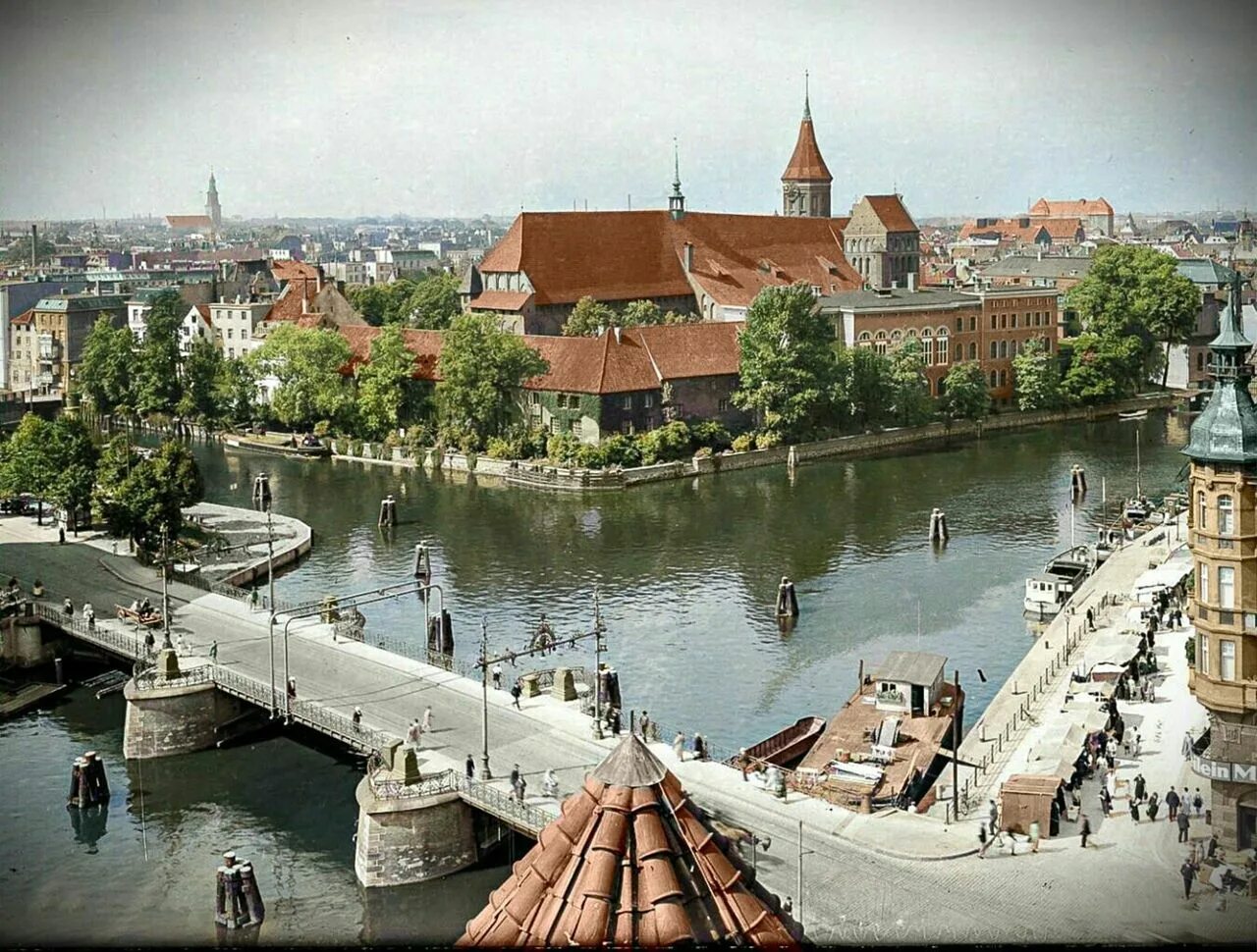 Город калининград бывший кенигсберг. Старый кенигсберг калининград. Замок в кенигсберге до войны. Старый кенигсберг калининград. Город калининград бывший кенигсберг.