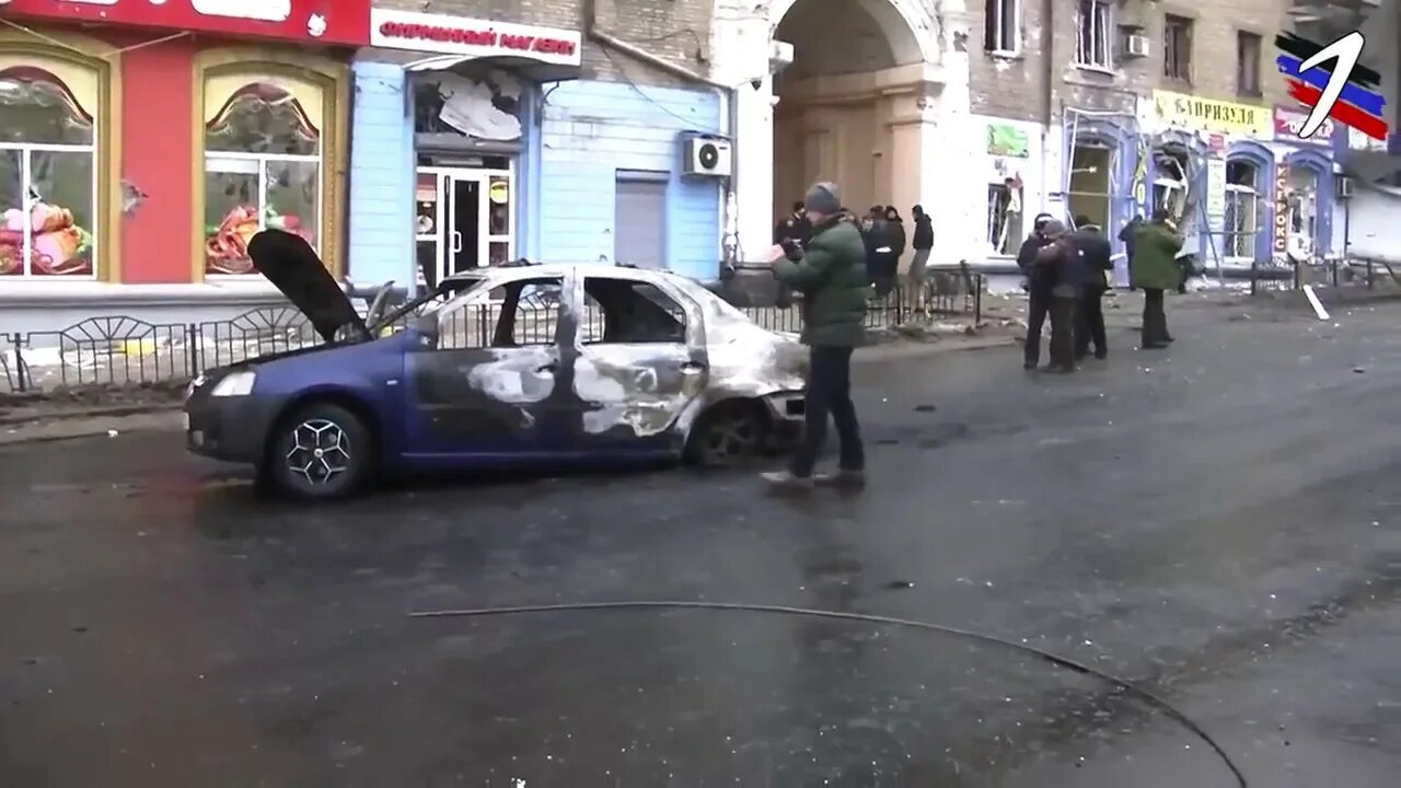 Обстрел боссе в донецке 22 января 2015. Боссе донецк обстрел. Обстрел остановки в донецке. Боссе донецк обстрел. Обстрел в донецке остановки на боссе.