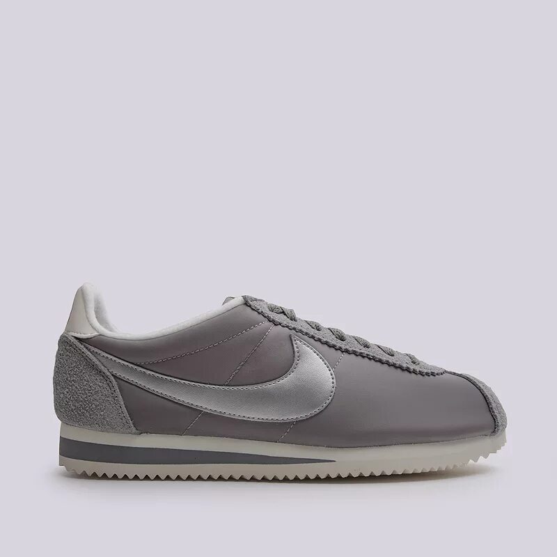 Серые найк мужские. Nike Cortez nylon мужские. Nike Cortez серые. Nike Cortez мужские серые. Кроссовки найк Кортес серые.