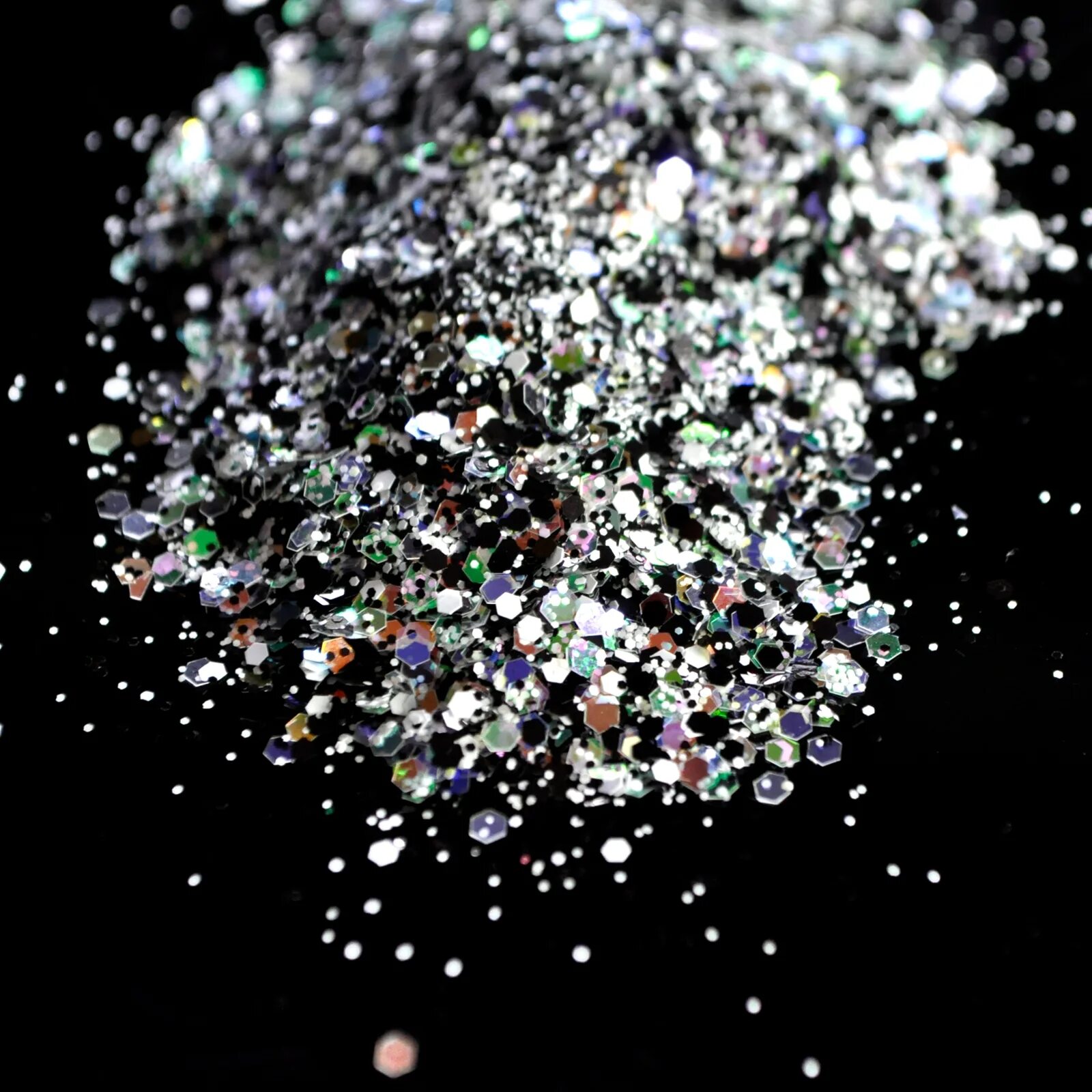 Алмазы фон. Алмазы и твои глаза блестят как стразы. Глиттер. Драгоценные камни россыпью. Россыпь бриллиантов.