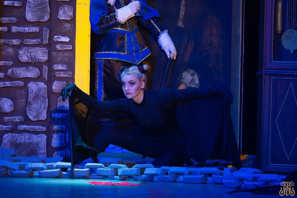 Интрига музыкальный театр рязань. Рязанский музыкальный театр отзывы. Рязанский музыкальный театр отзывы. Рязанский музыкальный театр отзывы. Спектакль селфи с призраком.