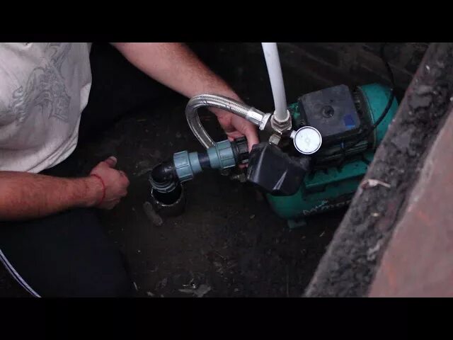 Скважинный насос grundfos обратный клапан. Не накачивает насосная станция воду. Подсос воздуха насосной станцией. Насосная станция не накачивает давление. Реле давления насосной станции джилекс джамбо.