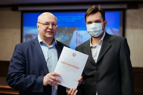 100 ученых