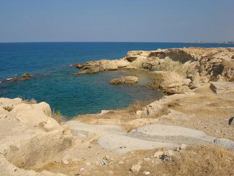 Лапта кипр. Лапитос кипр. гирна поселок лапта кипр.