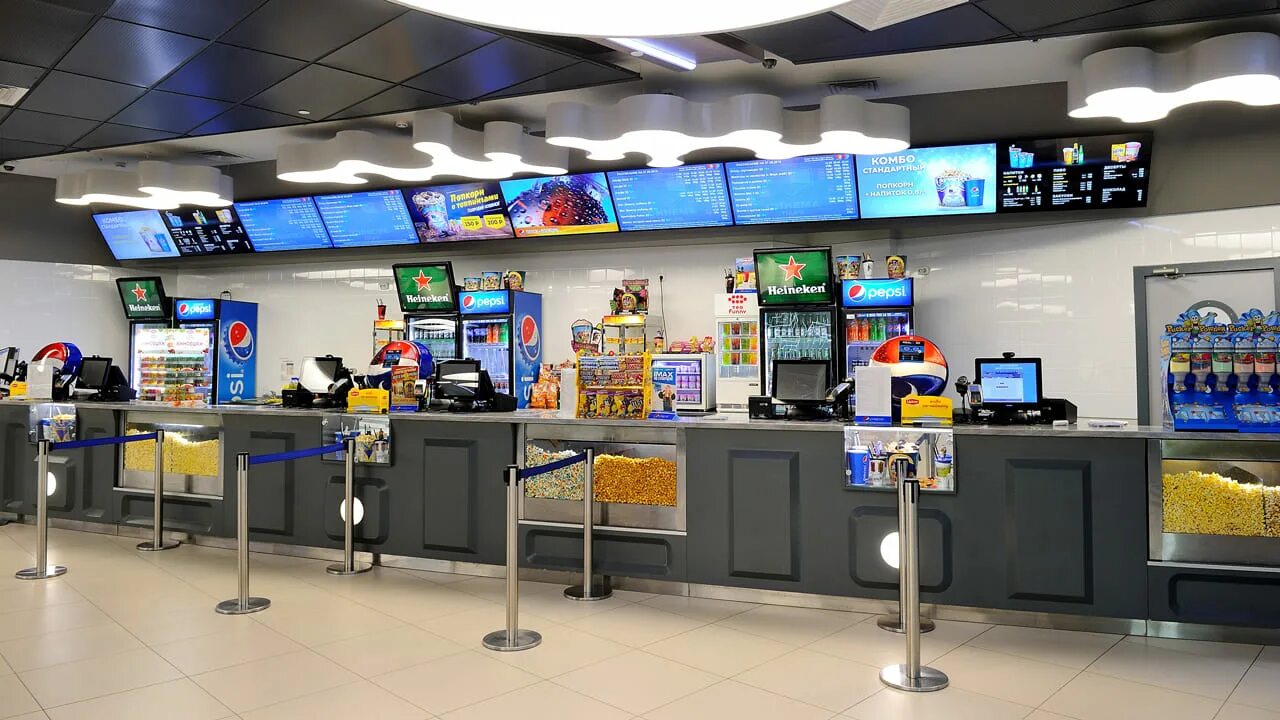 Кинотеатр синема 5 чебоксары. Кинотеатр центр ангарск. 2 вип зал в синема 5 чебоксары. 7 зал фаворит тюмень. Кинотеатр цвр.