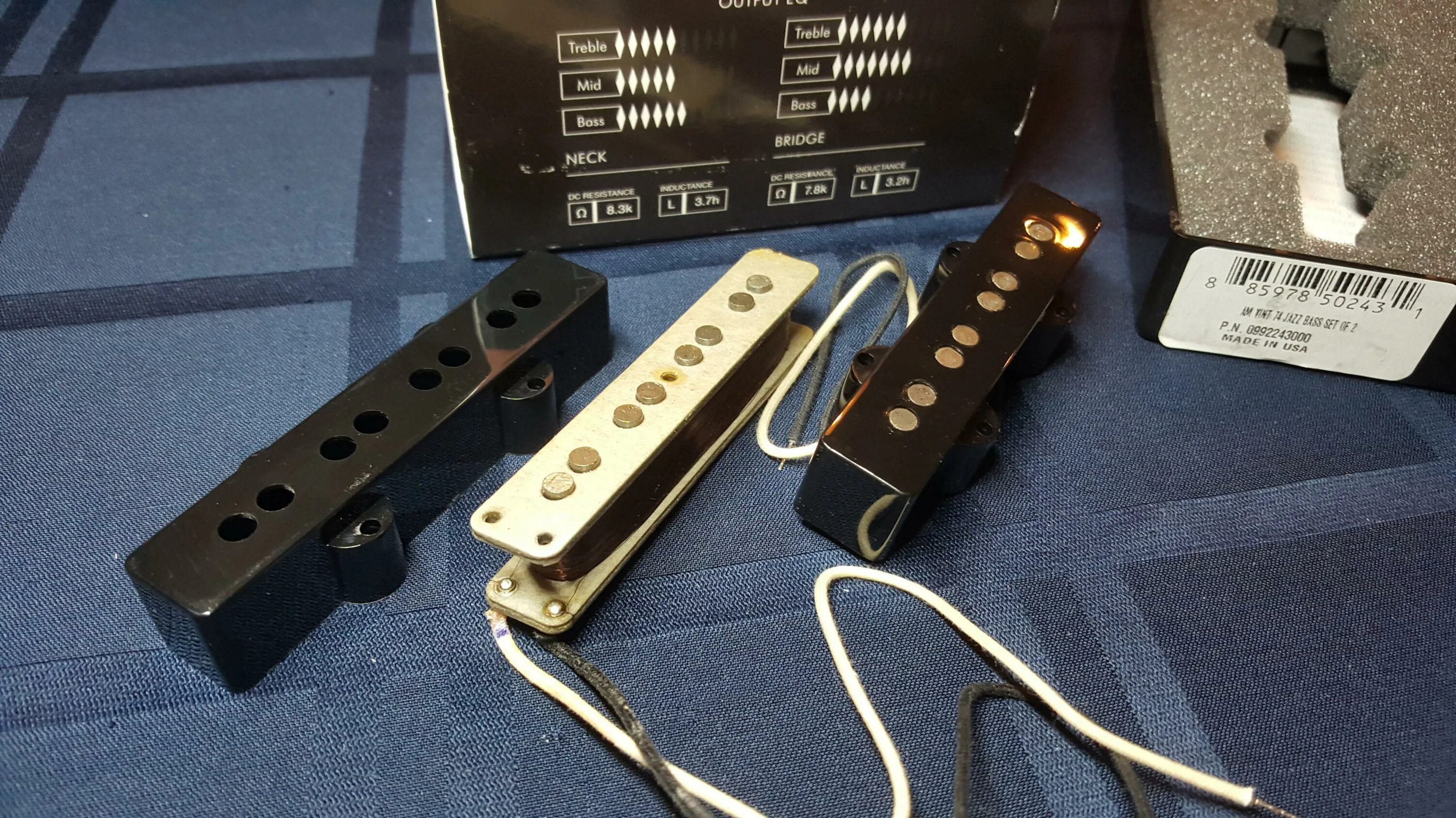 Bass pickups. Seymour Duncan Pickups Jazz Bass. Seymour Duncan Jazz Pack. Fender 099-2055-000 панель для Jazz Bass. Fender 099-2055-000 для Jazz Bass.