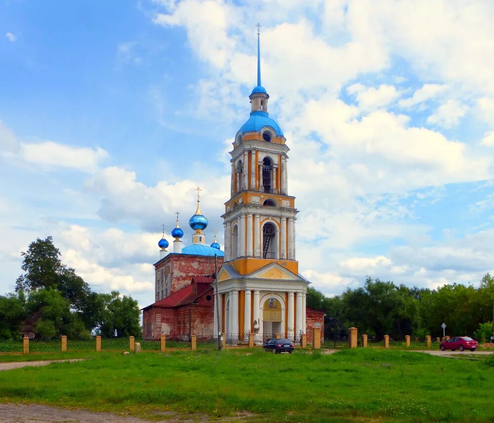 Погода ильинское тверская область кимрский. Село Ильинское Кимрский район. Церковь Смоленской иконы Божией матери Ильинское. Ильинское Кимрский район Тверская область. Храм в Ильинском Кимрский район.