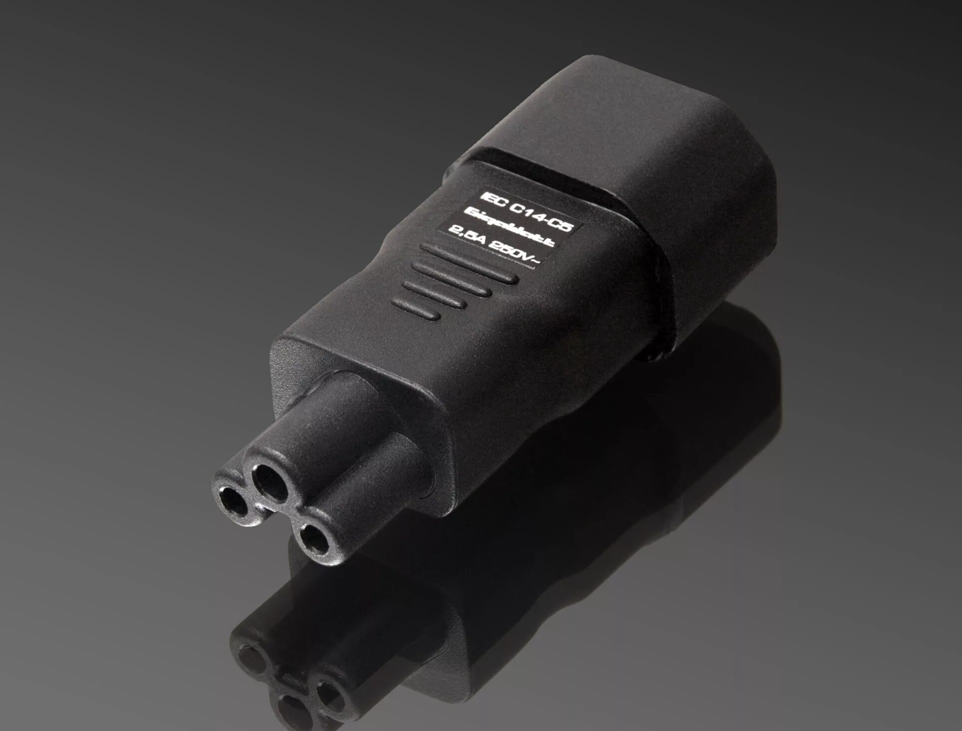 Iec 320 c5. Iec 320 c5 переходник. адаптер gigawatt iec320-c7. iec 320 c5 переходник белый. адаптер переходник iec 320 c14 to c7.