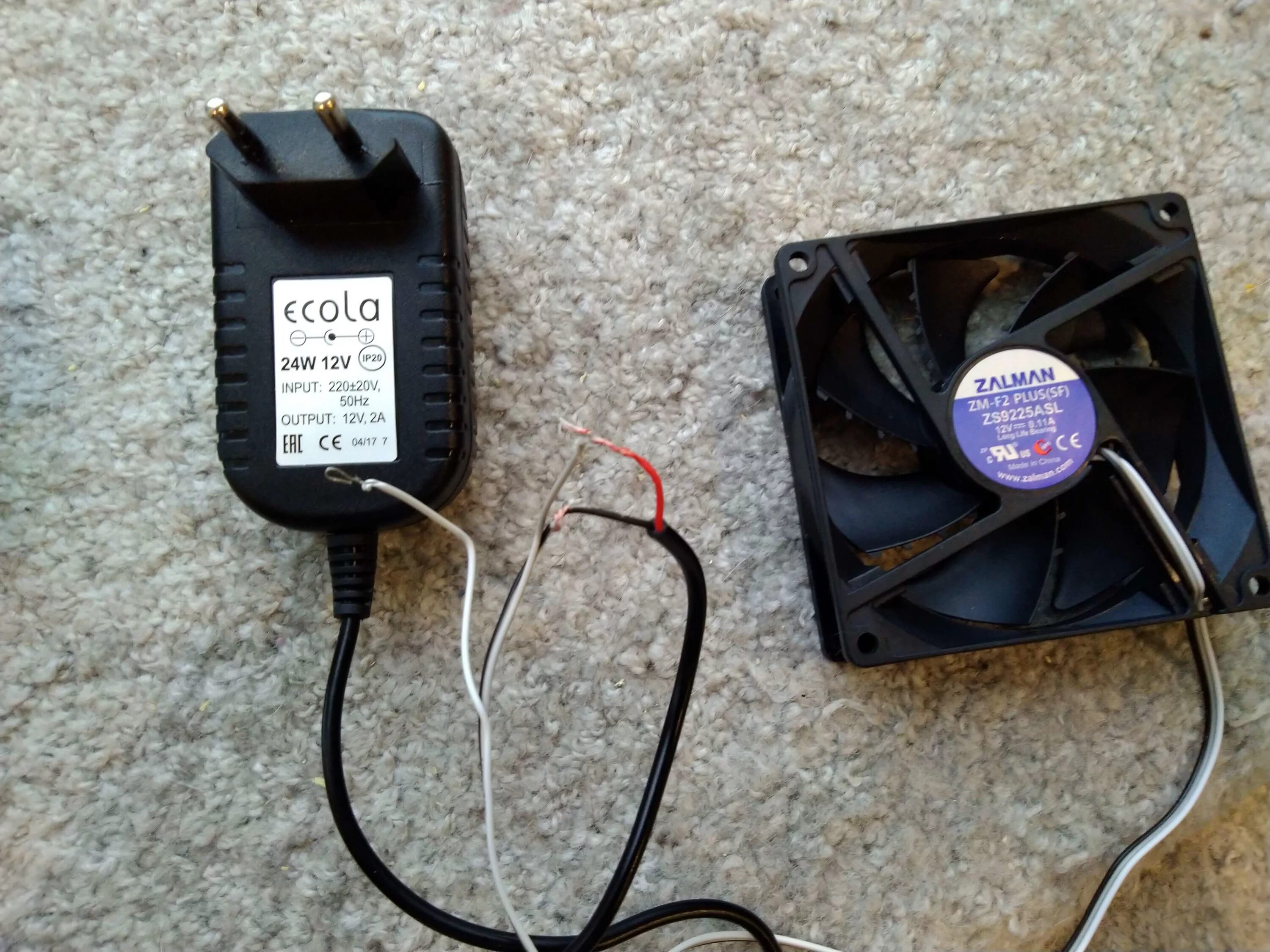 Kodak easyshare m763 зарядка car charger adapter. Разъем питания ac 2 pin гнездо на корпус. Kodak easyshare m763 зарядка машина адаптер. Ac-1 (hf-301), разъем евровилка на блок. 220 вольт на корпусе.