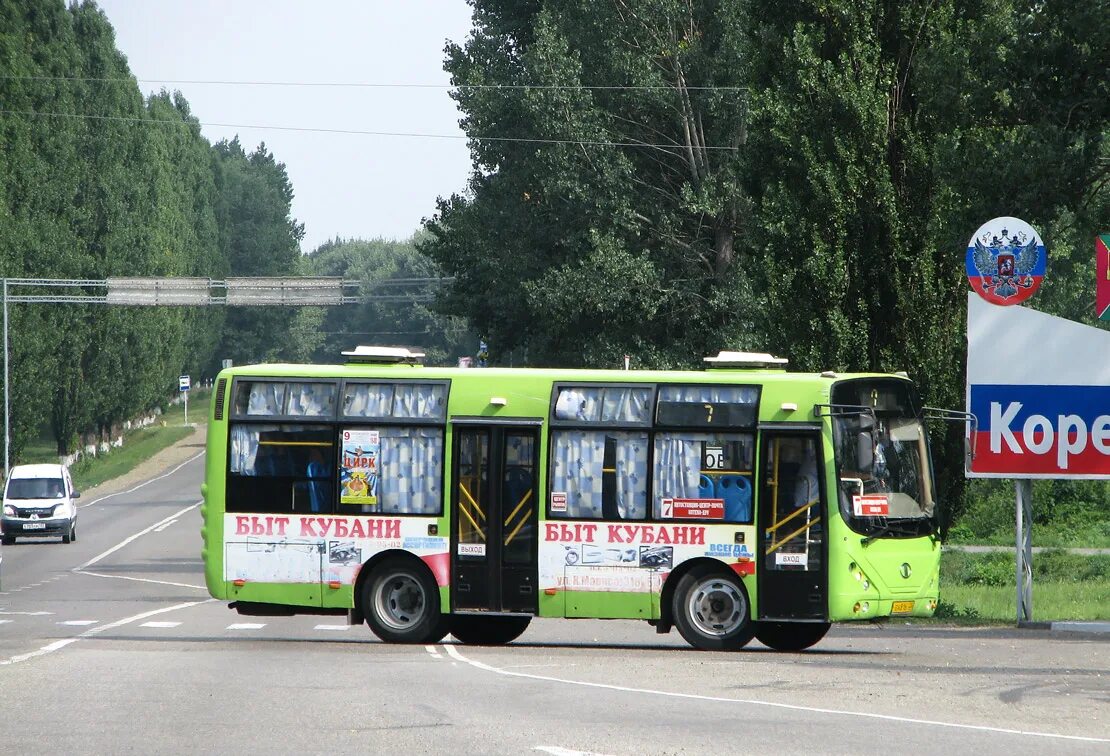 Билеты кореновск краснодар. Автовокзал Кореновск. Кореновск автобусы. Автобус Кореновск Братковское. Маршрут 6 автобуса Кореновск.