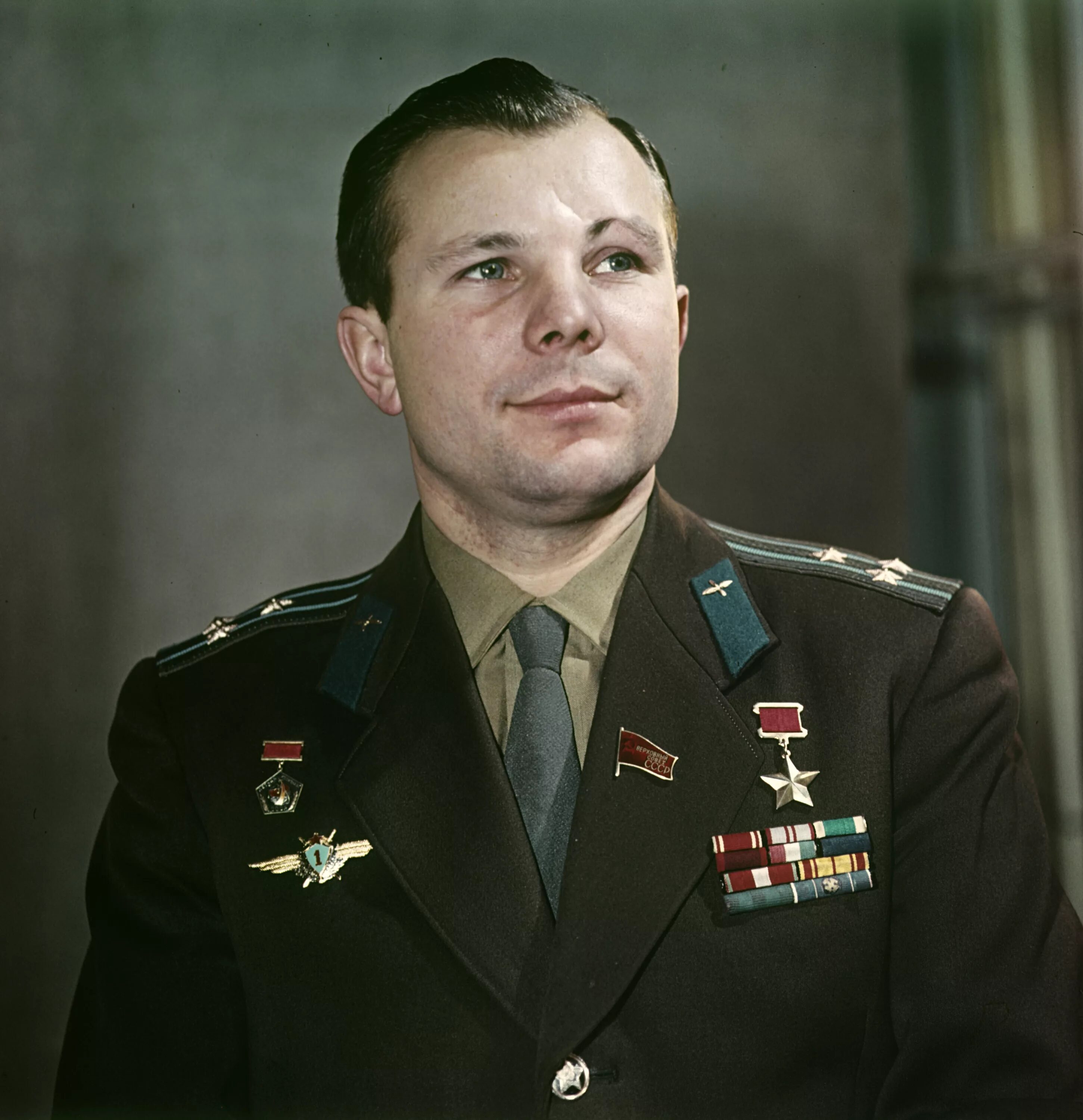 Гагарин 1962. Откуда у гагарина шрам на брови