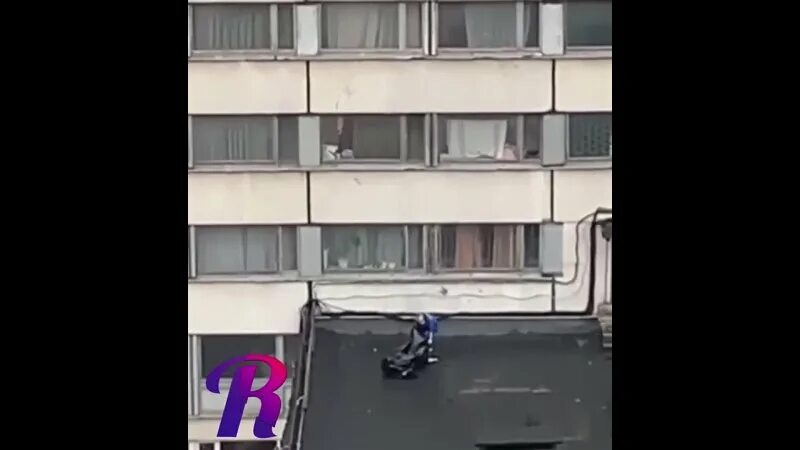 Аэрокос выпал студент. Трагедия в пермском университете 20 сентября 2021. Зорге 28 юфу. Студент сфу выбросился из окна общежития. Самарский аэрокосмический университет.