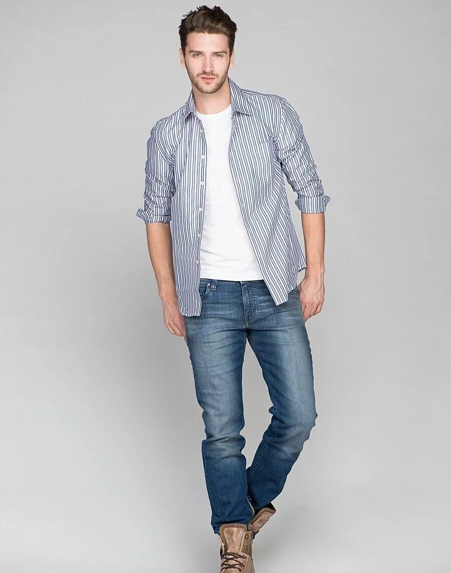 Zara denim jacket men. Деним джибраев. Дженсен эклз в джинсах. Мужик в джинсах. Zara denim jacket men.