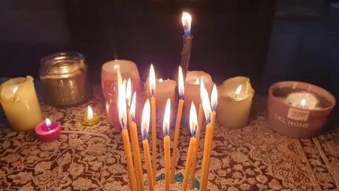 Зажечь свечу в сочельник