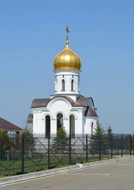 Апрель выселки. Храм часовня Выселки. Часовн и церкви батайские. Часовня в станице Выселки. Краснодон Церковь часовни.