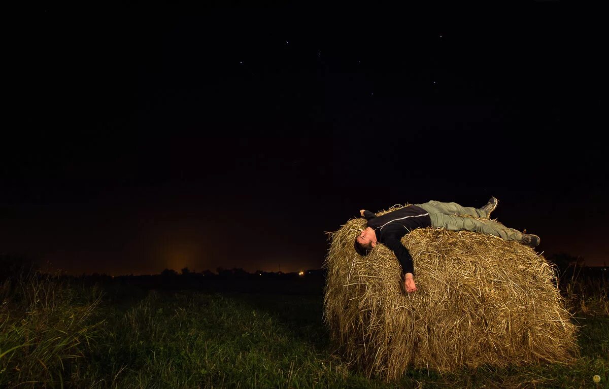 Так славно ночью лежать на возу. Баба с возу кобыле легче смысл. Так славно ночью лежать на возу. Вспоминается мне ранняя погожая осень грамматическая основа. Вспоминается мне ранняя погожая осень помню раннее свежее тихое утро.
