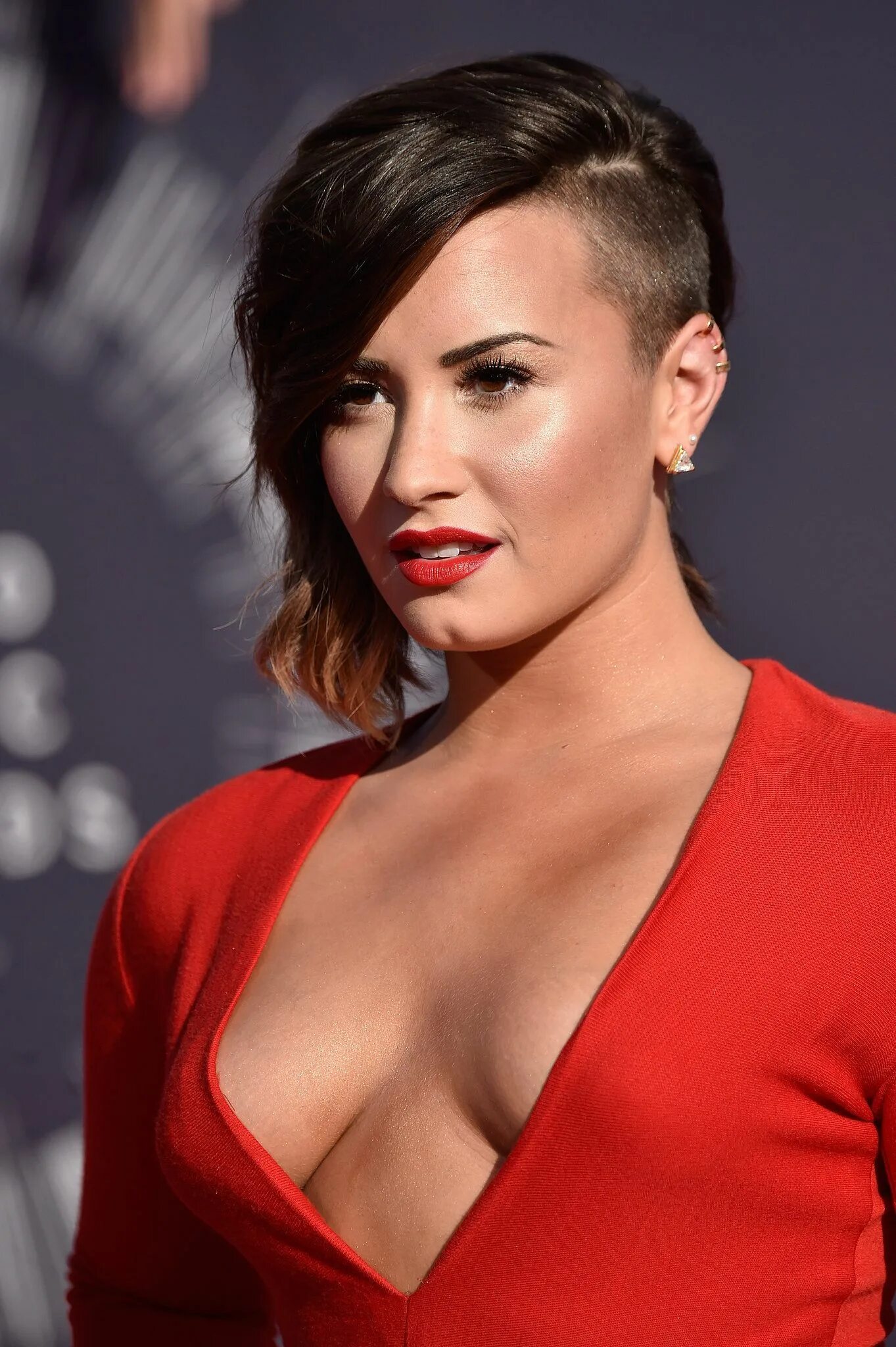 Demi better. Деми ловато. demi деми ловато. деми ловато 2014. деми ловато 2025.