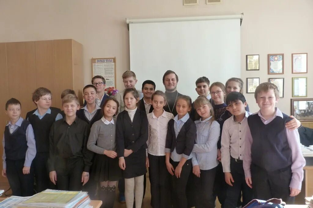 Немчиновский лицей одинцово. Отзывы немчиновского лицея. Немчиновский лицей директор. Учителя немчиновского лицея. Отзывы немчиновского лицея.