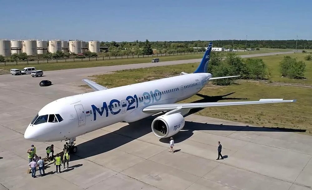 Мс 21 поставки. МС-21-310. MC-21-310. Мс21 самолет. Самолёт МС-21-310.