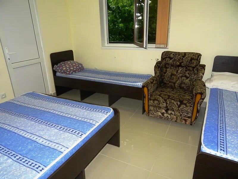 лоо мини отель долголетие ул прохладная. город лоо гостевой дом шарлоотка. дивноморье в лоо мини гостиница. щелчок лоо.