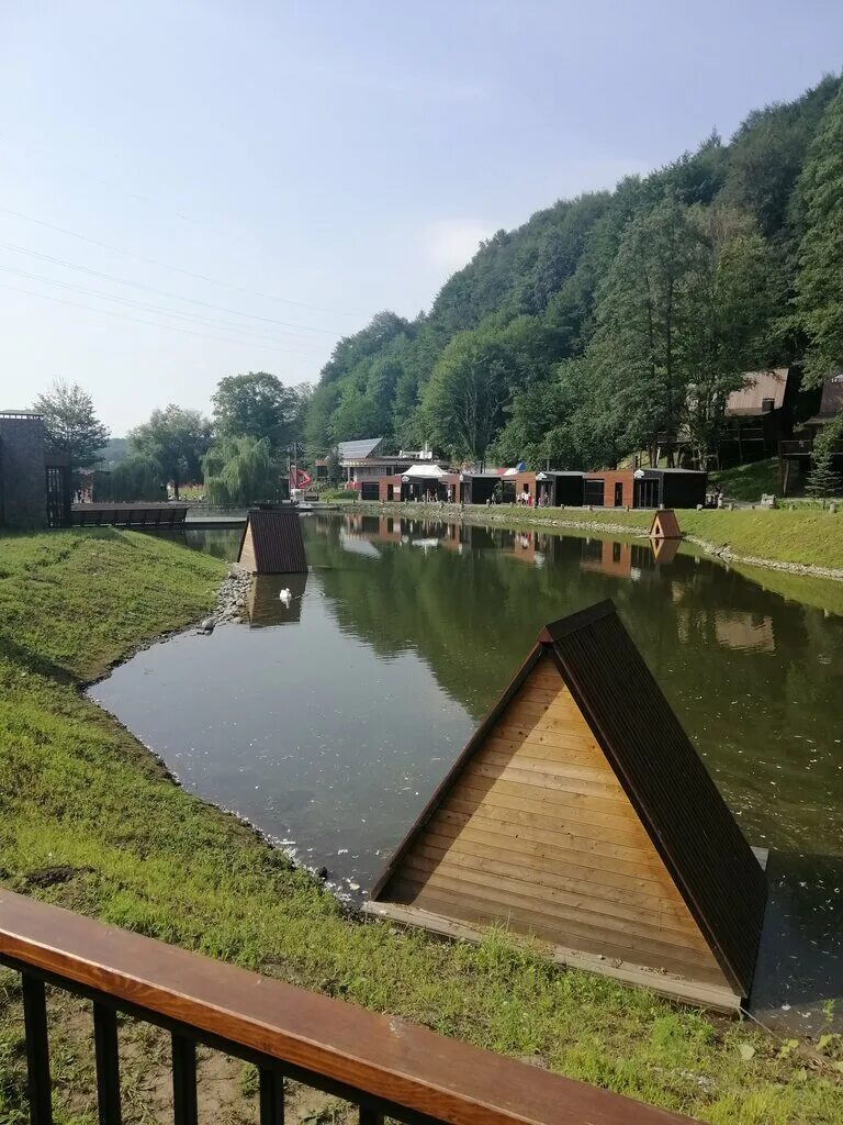 Владикавказ альпина альпина парк. Альпина осетия. Альпина осетия. Альпина фэмили парк осетия. Владикавказ альпина альпина парк.