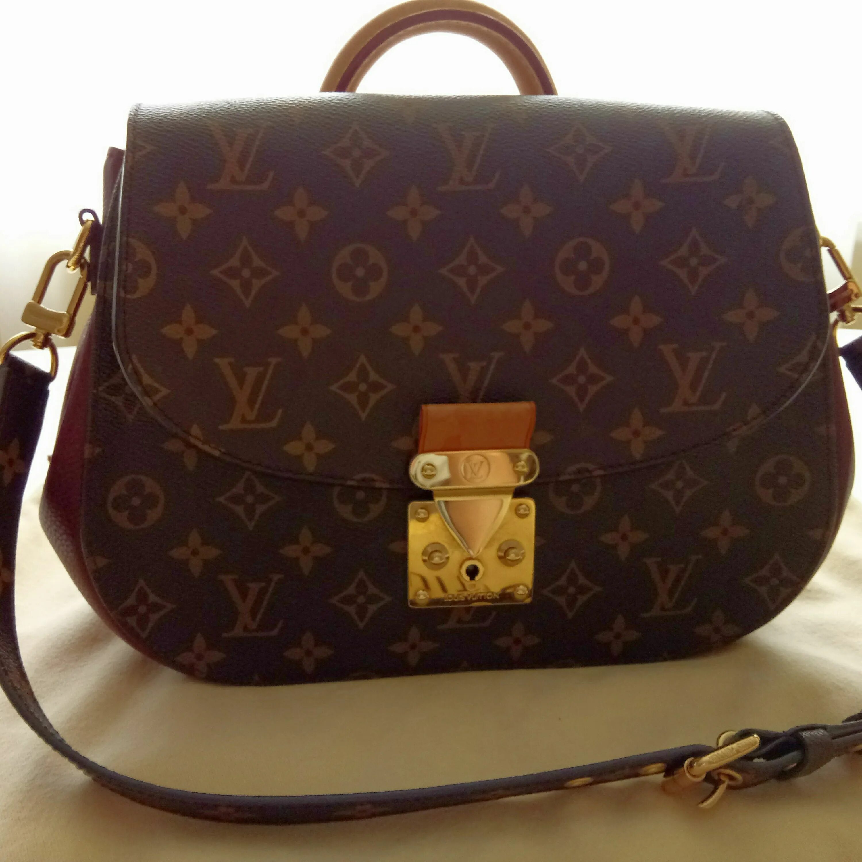 Louis vuitton цум. Луи витон москва. Бутик louis vuitton в москве. Louis vuitton санкт-петербург. Louis vuitton цум.