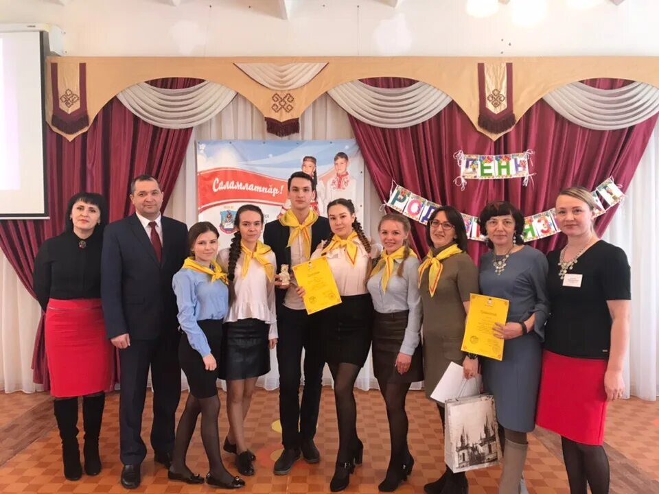 25 гимназия нижнекамск. Гимназия интернат 34 нижнекамск. 34 гимназия нижнекамск. Начальник управления образования нижнекамск гарифуллин. Гимназия интернат 34 нижнекамск.