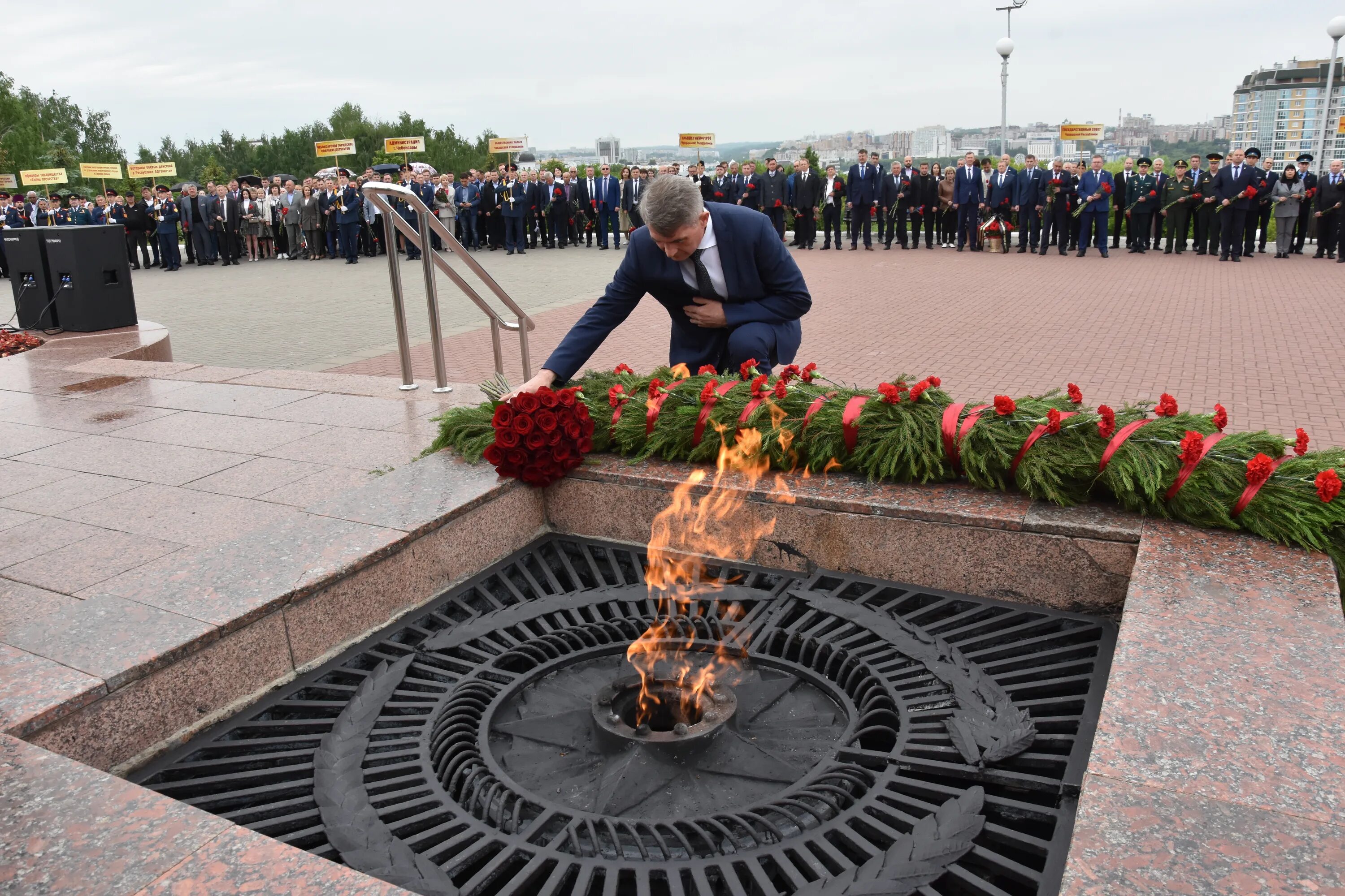 День памяти 22.03. День памяти и скорби. 22 Июня день памяти. Возложение цветов. Возложение цветов 22 июня.