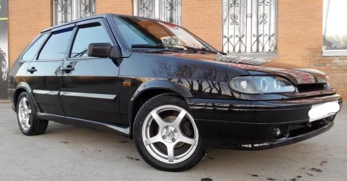 Диски на ваз 2114 r14. Колеса на ваз 2114. Литые диски на ваз 2114 r14. Ваз 2114 на литье r14. Ваз 2114 черная на дисках r14.