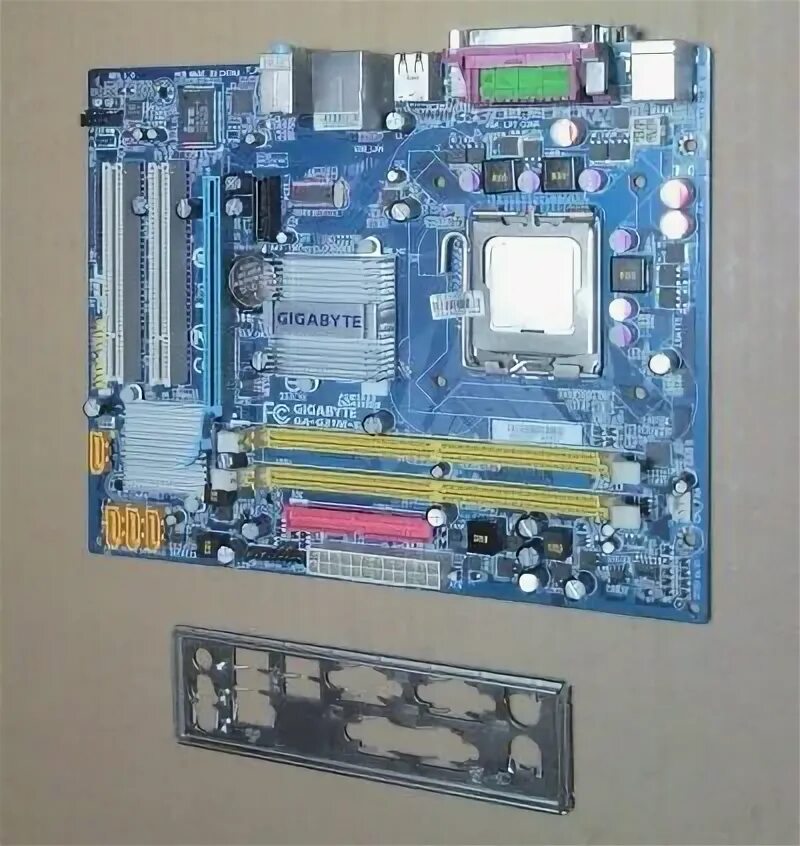 Материнская плата Gigabyte GA-946GMX-S2 - Товар на картинке можно купить.