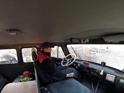 Водитель уаз 695