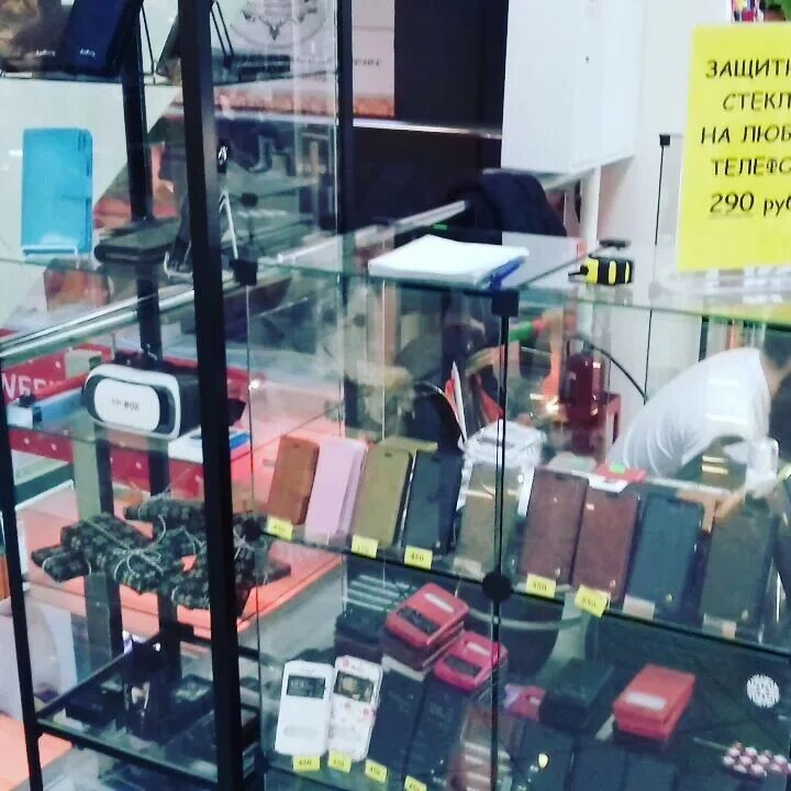 Гласс кейс самара. Case glass для apple iphone xr. Стекло и чехол. Торговый центр апельсин самара отделы. Гласс кейс самара.