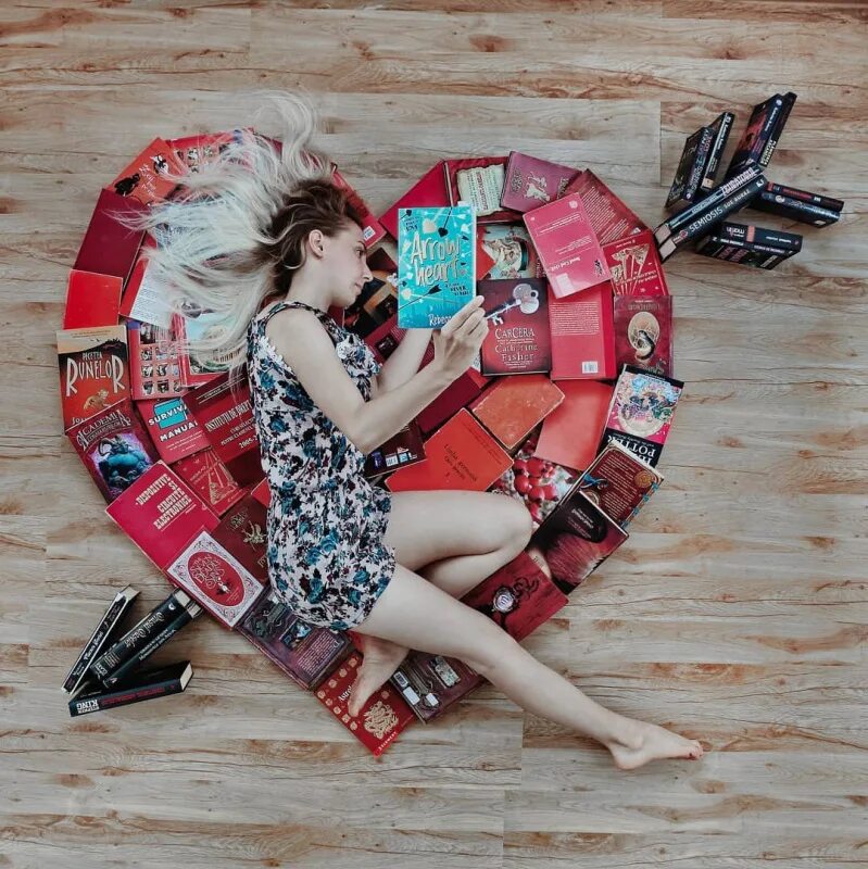 Книга по сюжету. Творческая фотосессия. Книжный лабиринт. Оригинальный сюжет книги. Креативные идеи для фотосессии с детьми.