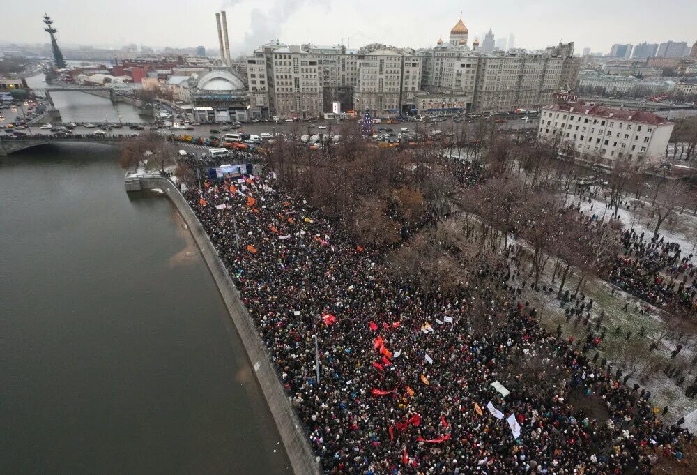 Навальный 2011 Болотная площадь. Болотная площадь 2012 митинг. Болотная площадь митинг 2008. 19 декабря 2011