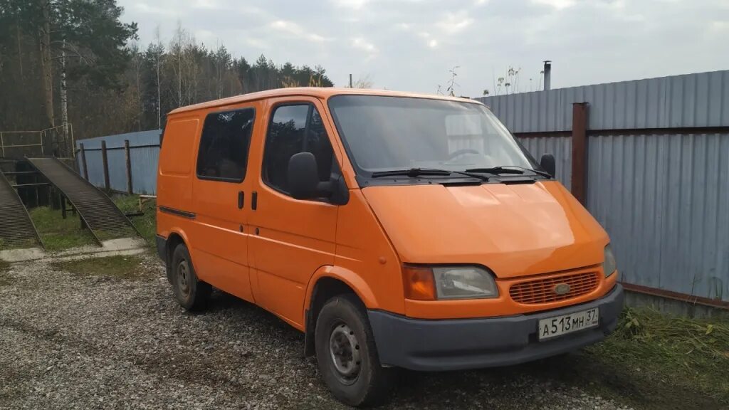 Транзит 98 года. Ford Transit 1997. Ford Transit оранжевый. Форд Транзит дизель 1997 год. Альковный Форд Транзит 1997.