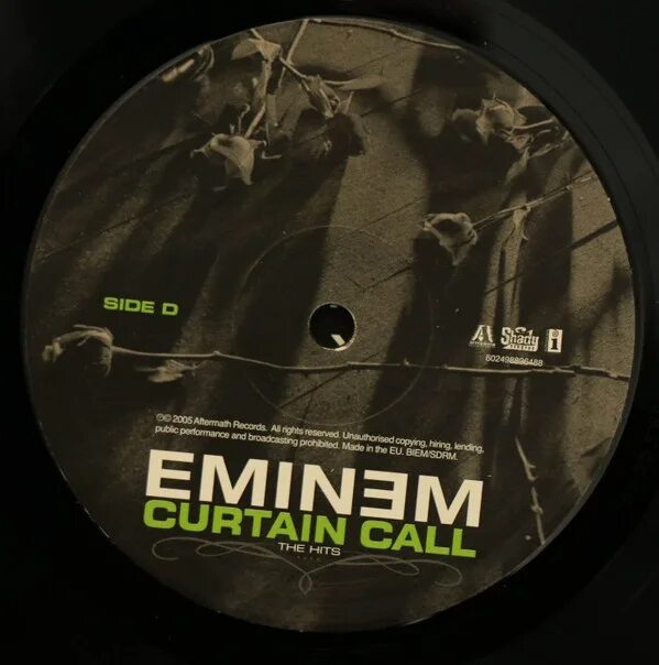 Eminem curtain. Виниловая пластинка Eminem. Eminem пластинка винил Curtain Call. Eminem Curtain Call 2 Vinyl. Curtain Call Эминем.