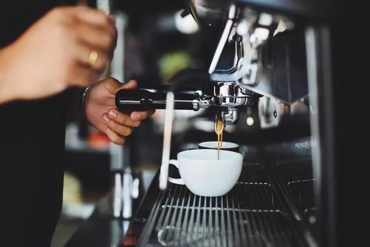 Готовят кофе фото Интернет-магазин Dolce Coffee
