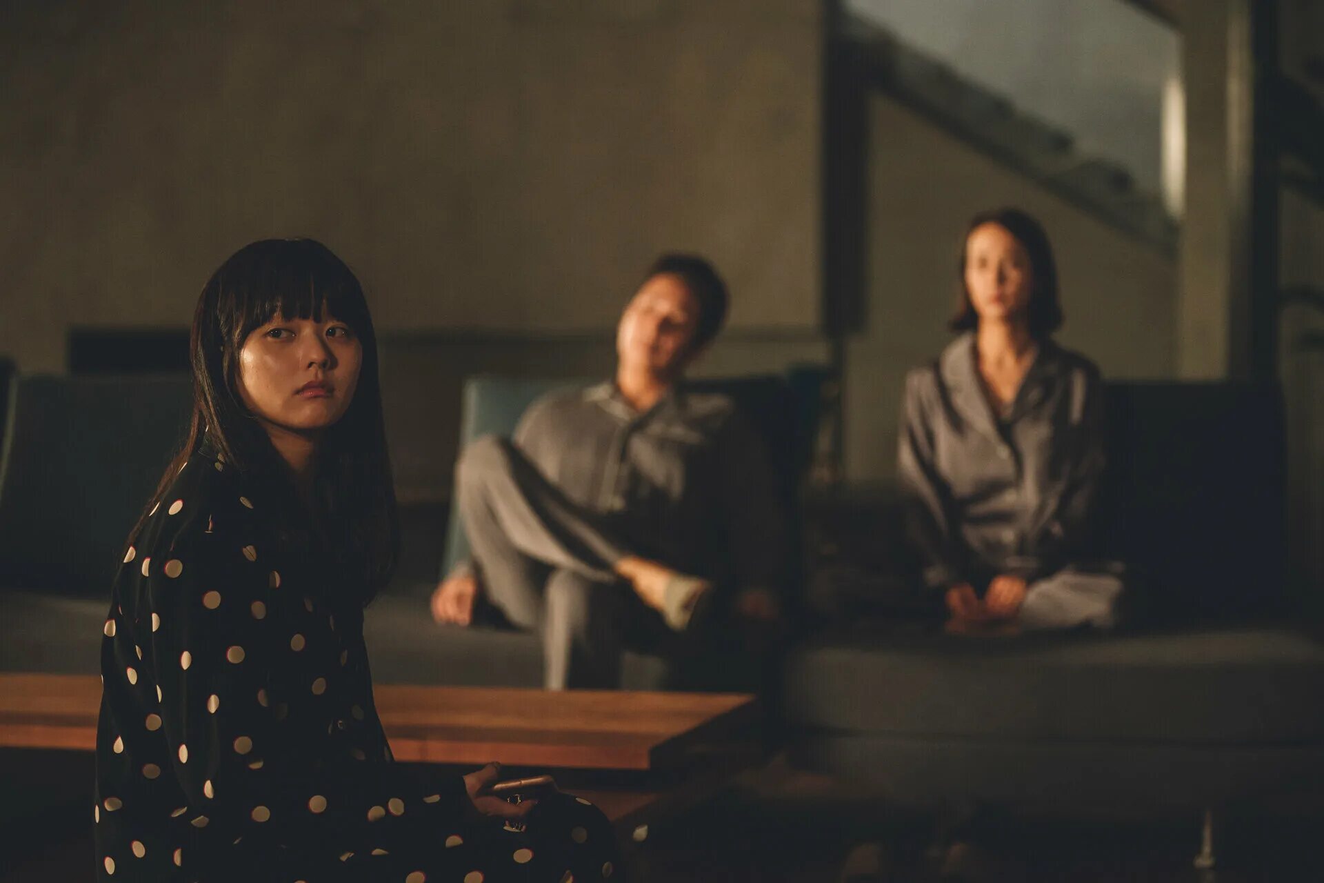 дорама паразиты на русском языке. Gisaengchung, 2019. дорама паразиты на русском языке. паразиты фильм 2019. паразиты фильм 2019.