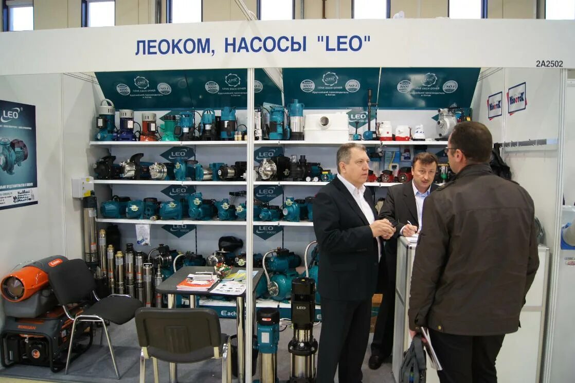 Леоком логотип. Леоком. Leocom. Насосы баннер. Леоком.
