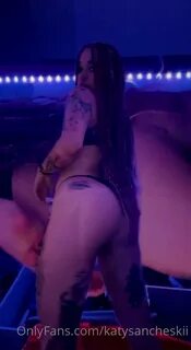 Katysancheskii im the twerkqueen like all my post, message me now im horny ...