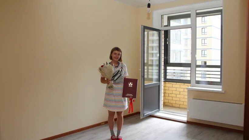 Квартиры сиротам. Какое жилье дают детям сиротам. Жилье для детей сирот. Жилое помещение для детей сирот. Квартиры для детей сирот.