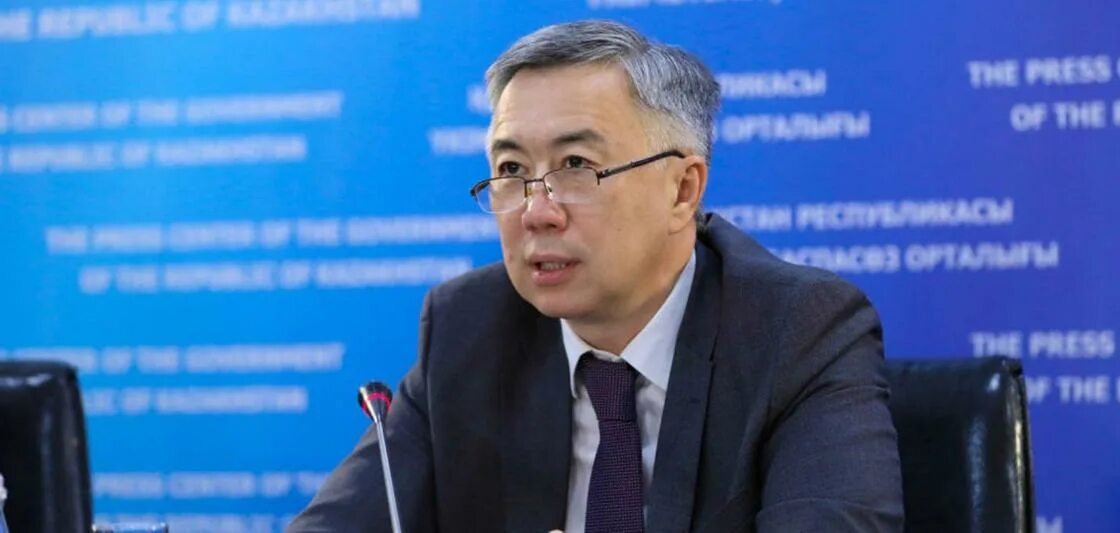 Серик жумангарин заместитель премьер-министра. Серик конакбаев боксер. Казахский боксер серик сапиев. Шапкенов серик шамбулатович. Казахский актер серик.